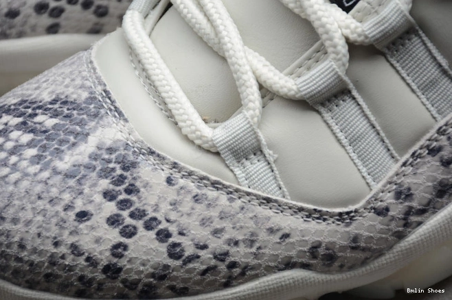 Bmlin Shoes CD6846-002 SE Low Bone Light Jordan Air Snake 11 0810